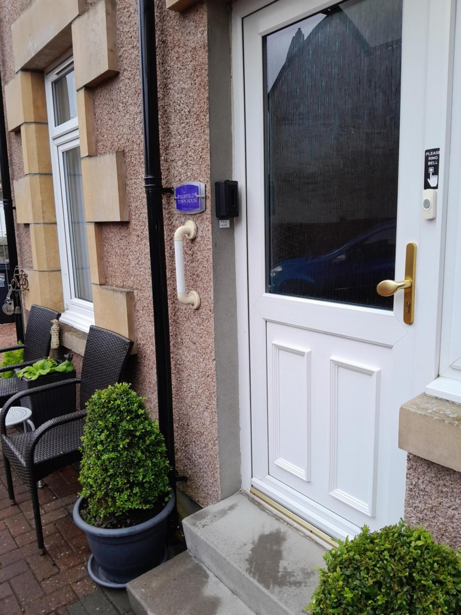 Fairfield Townhouse Guest House Инвернес Екстериор снимка